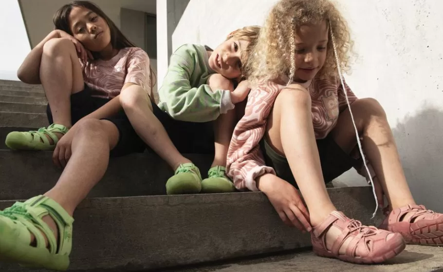 Kids KEEN Sandals-Big Kids' Seacamp Ii Cnx Sandal X Namuk | Dark Rose